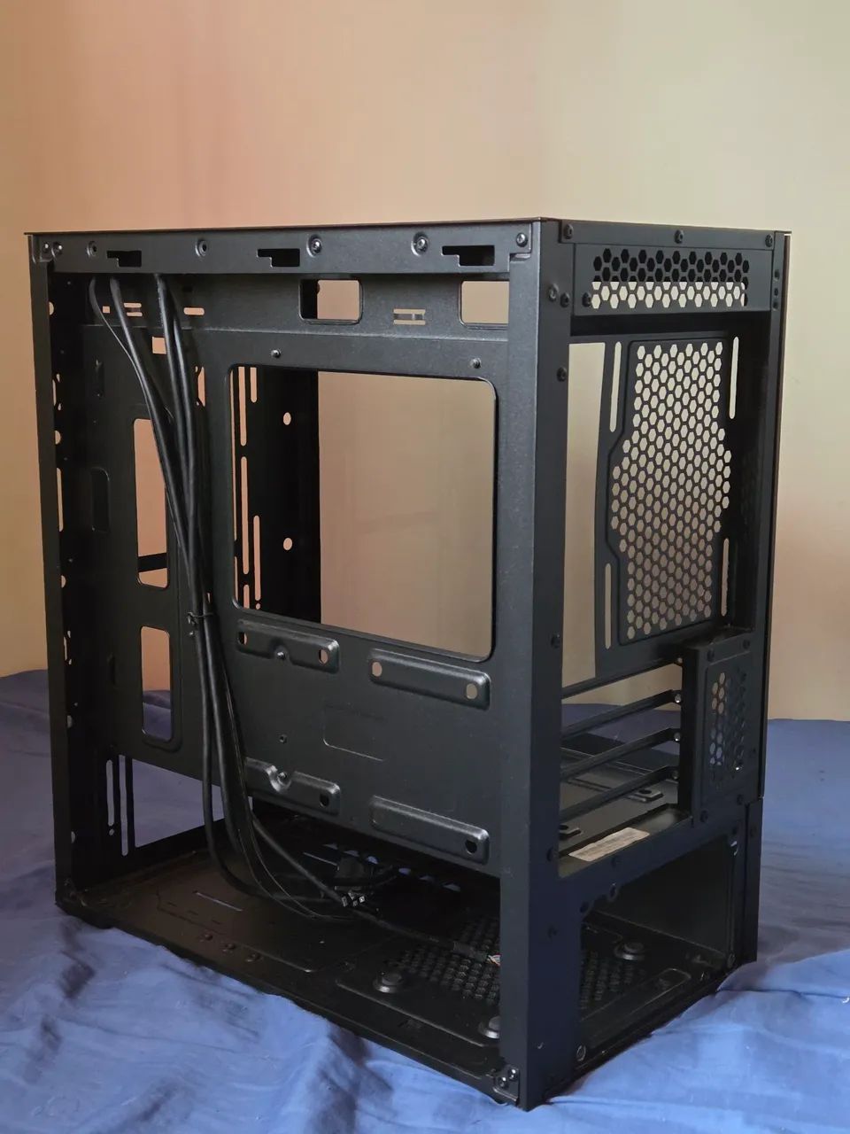Gabinete Cooler Master - MB320L - Foto 4