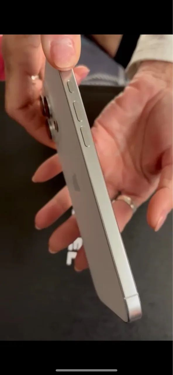 iPhone 16 pro max 256 gb - Foto 3