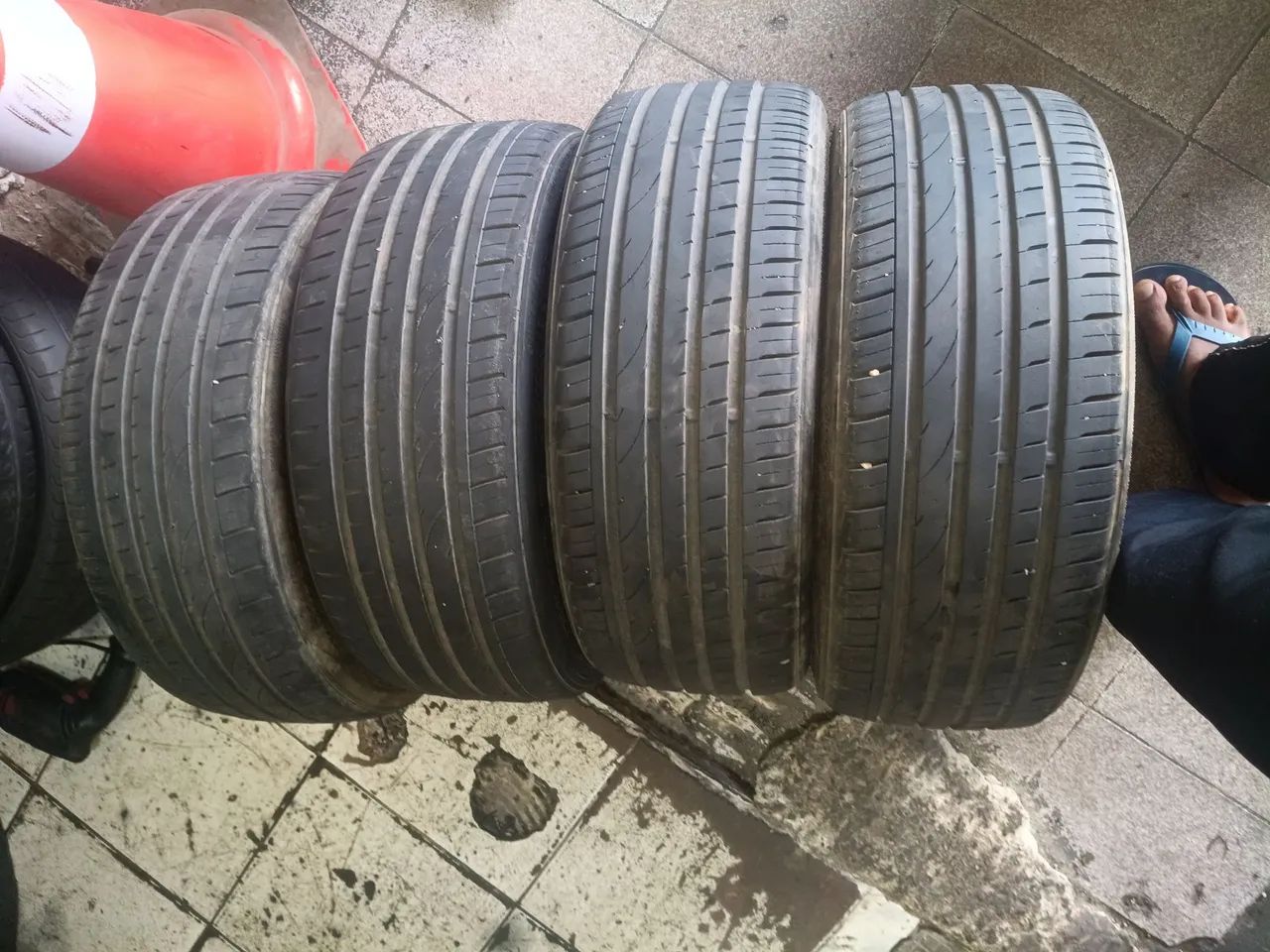 Pneus 195/40/17