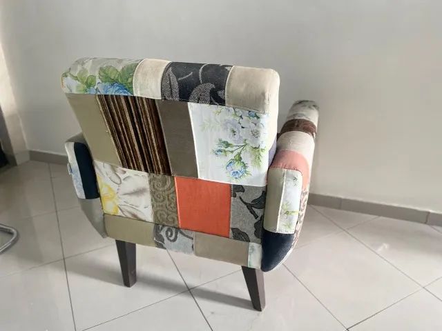 Par de Poltronas Patchwork Retrô ? Confortáveis e Conservadas - Foto 4