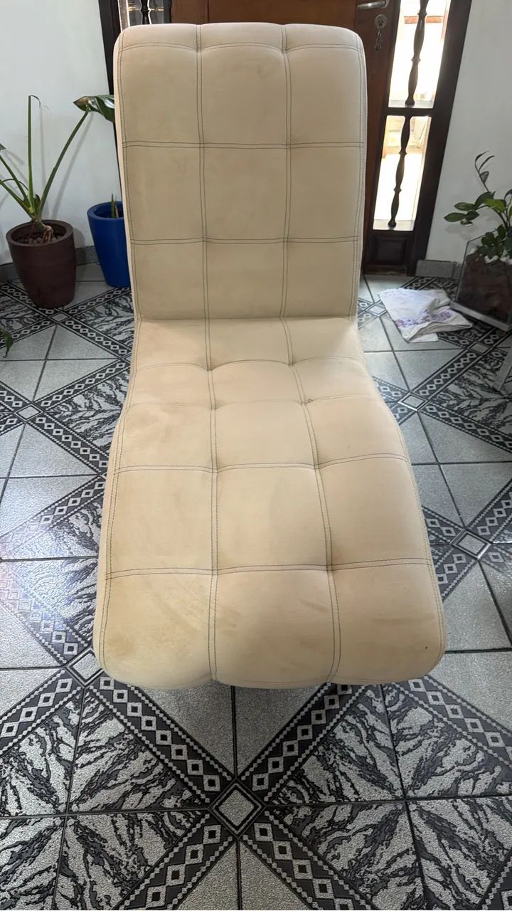 Espreguiçadeira suede nova