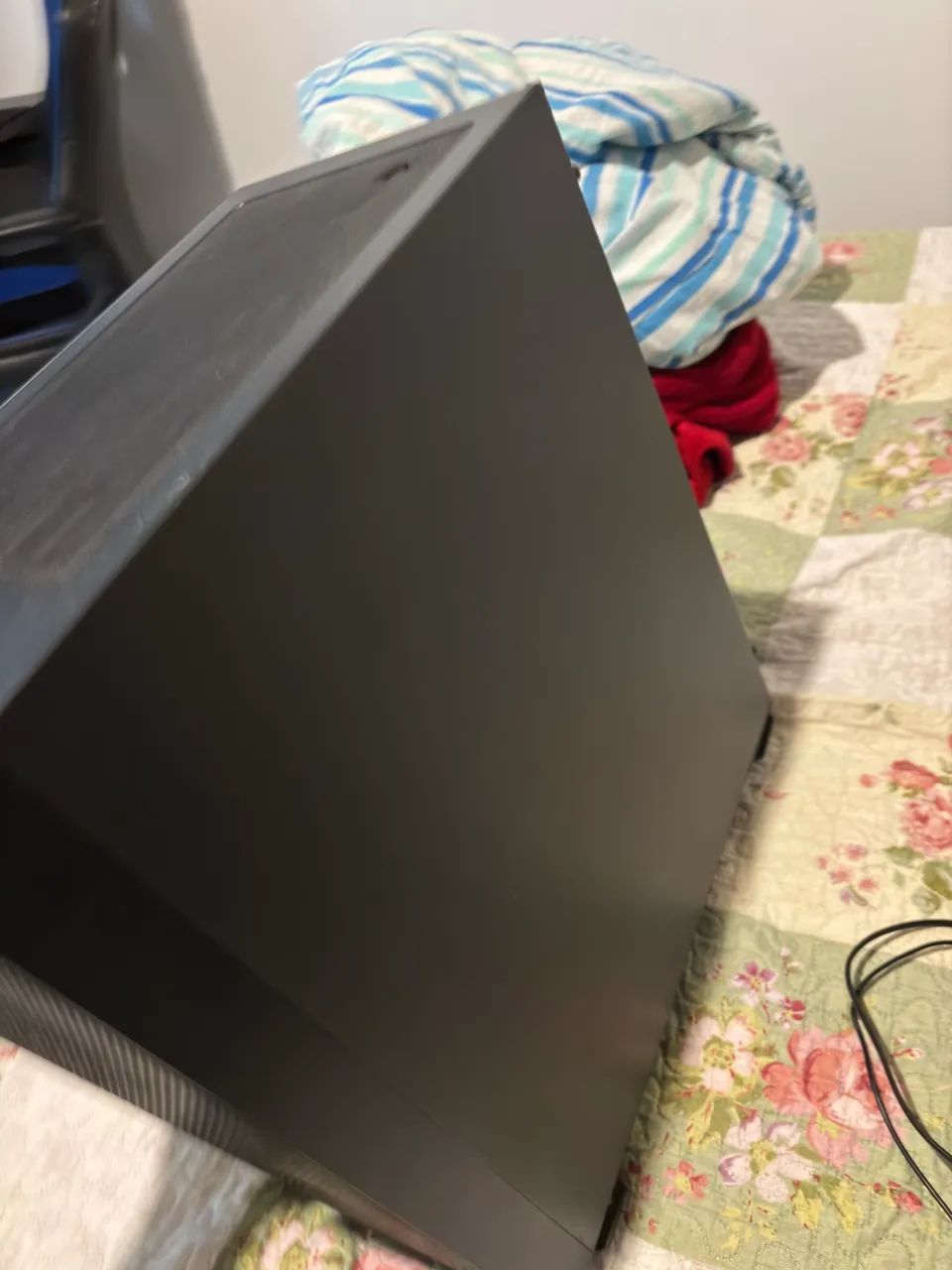Gabinete Gamer Usado - Foto 4