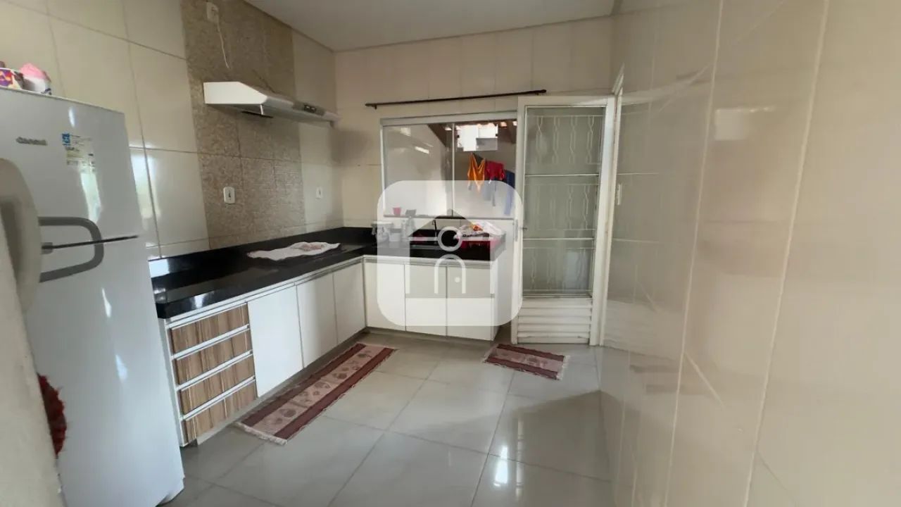 Casa à venda no Bairro Sibipiruna
