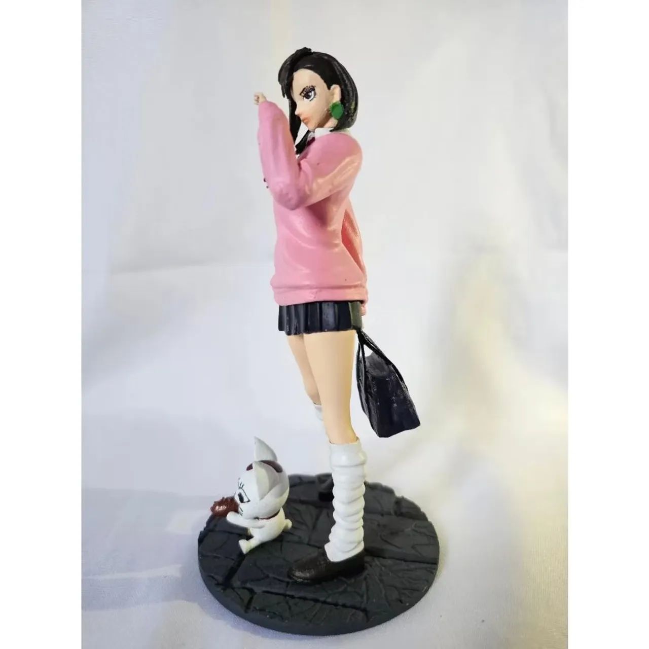 Figure artesanal Momo Ayase Dan Da Dan - Foto 4