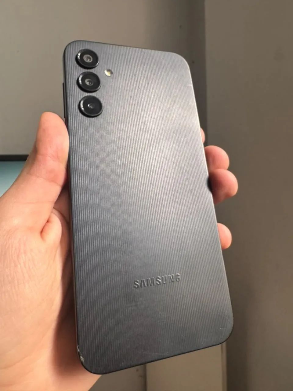 Samsung A14 128gb EXCELENTE ESTADO - Foto 2