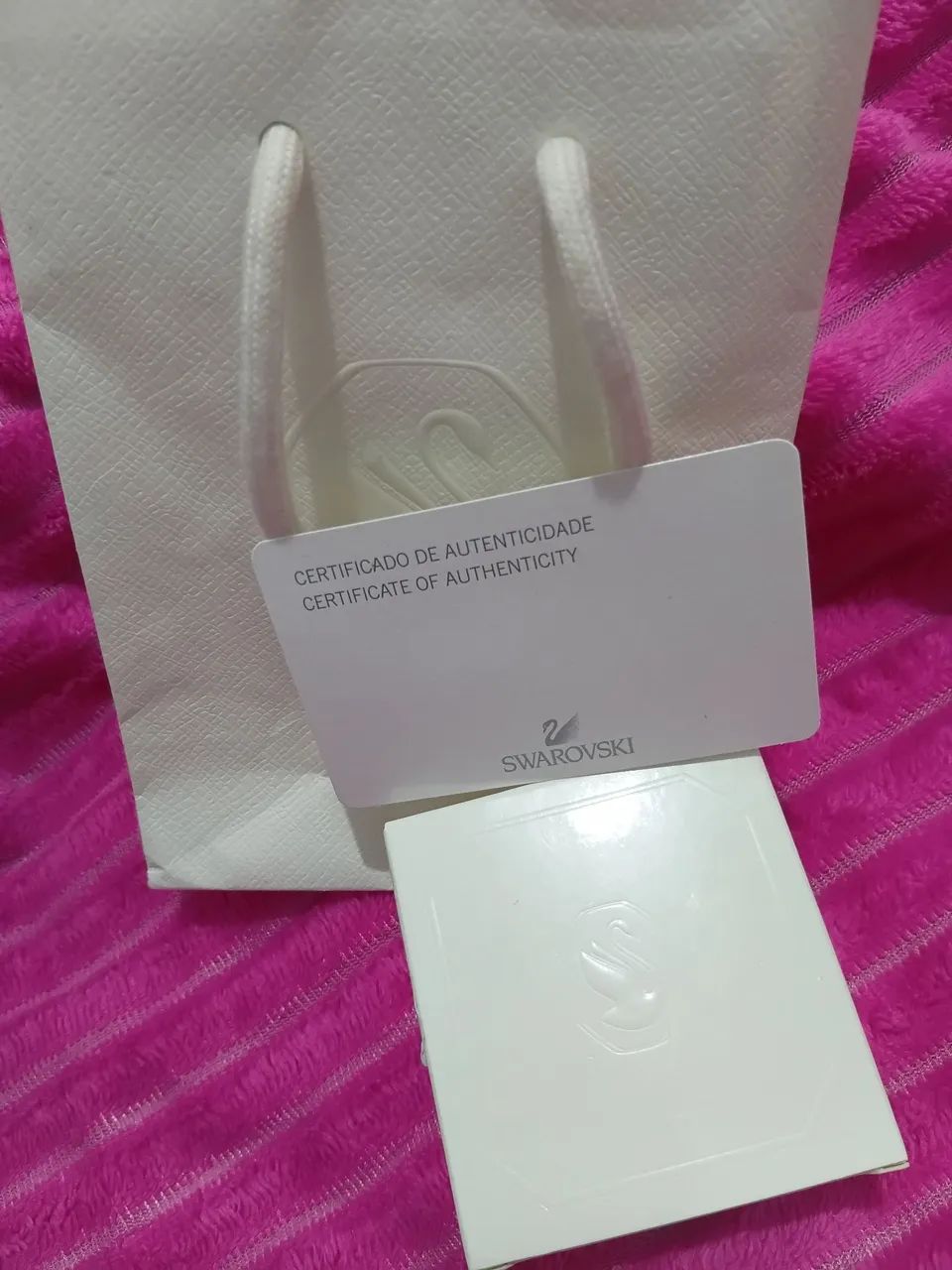 Pingente de coração da Marca swarovski 