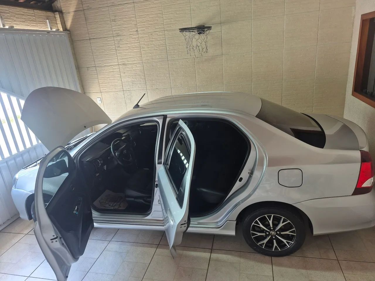 Toyota Etios ETIOS PLATINUM Sed. 1.5 Flex 16V 4p Aut. 2017