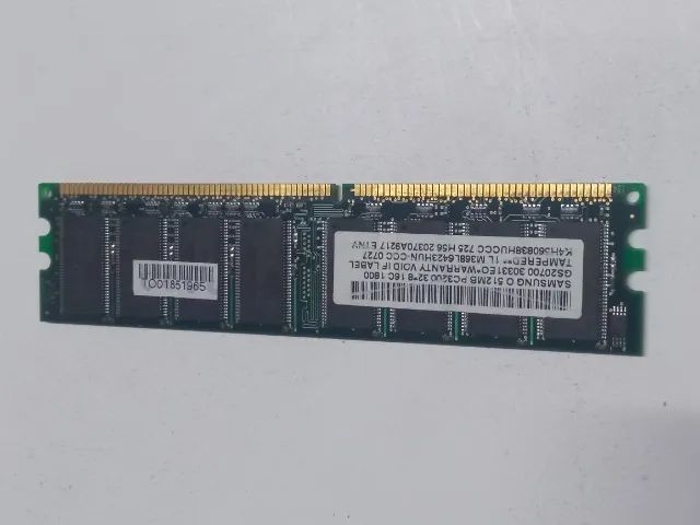 Memória PC DDR 3200U CL3 - 512 MB