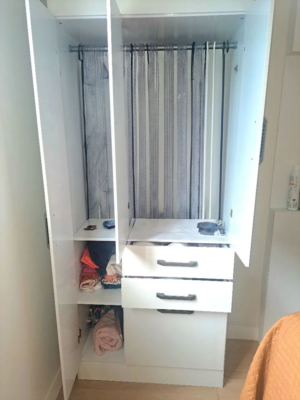GUARDA ROUPA FUNCIONAL