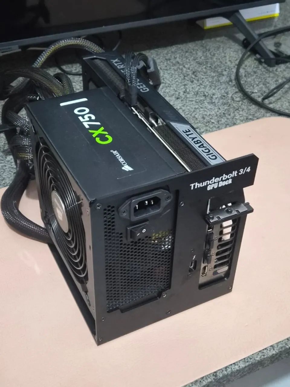 eGPU Dock Thunderbolt 3 / 4 (Chassi para Placa de Vídeo Externa) - Foto 2