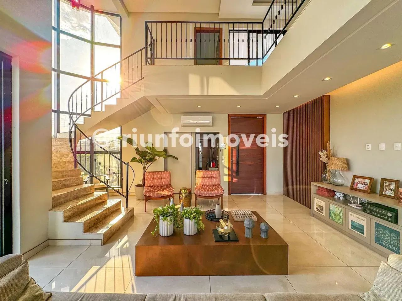 Casa duplex em condomínio com 4 suítes - Foto 3