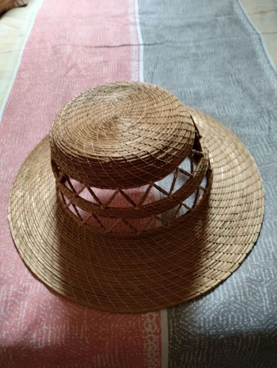 Um chapéu ? de capim dourado - Foto 3