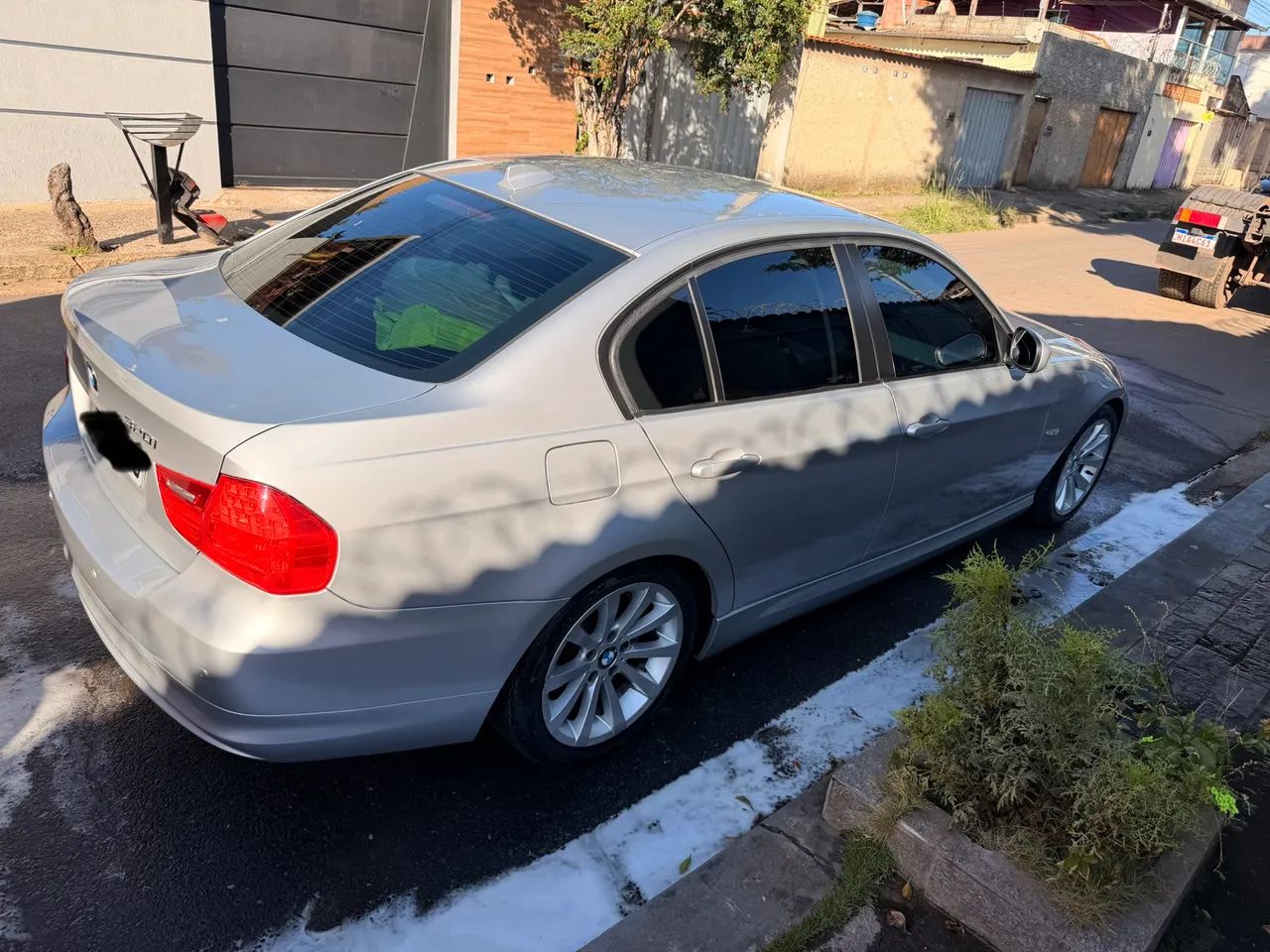 BMW 320I A 2010 - Foto 2