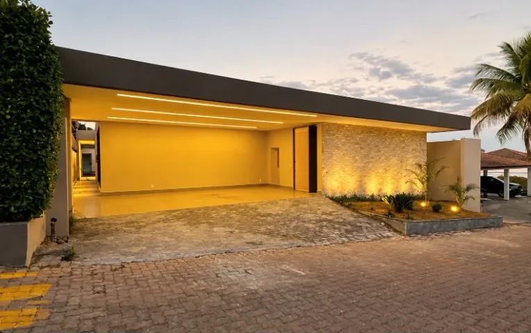 Casa Térrea com 3 suítes e 300m² - Arniqueiras
