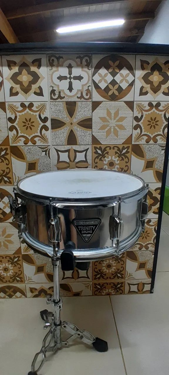 Caixa Michael Trinity 14x5,5. 