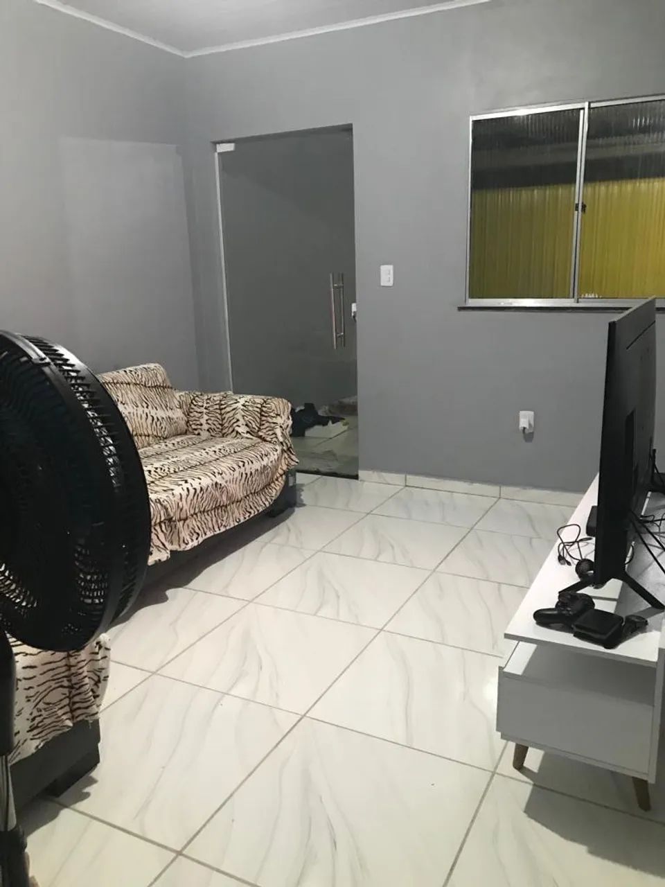 Casa com 3 Quartos, Garagem e Quintal