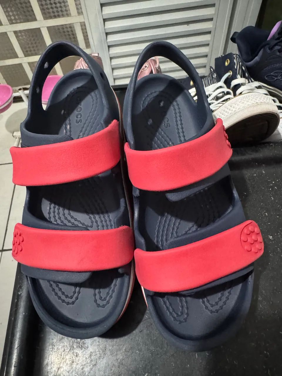 Sandália crocs - Foto 2