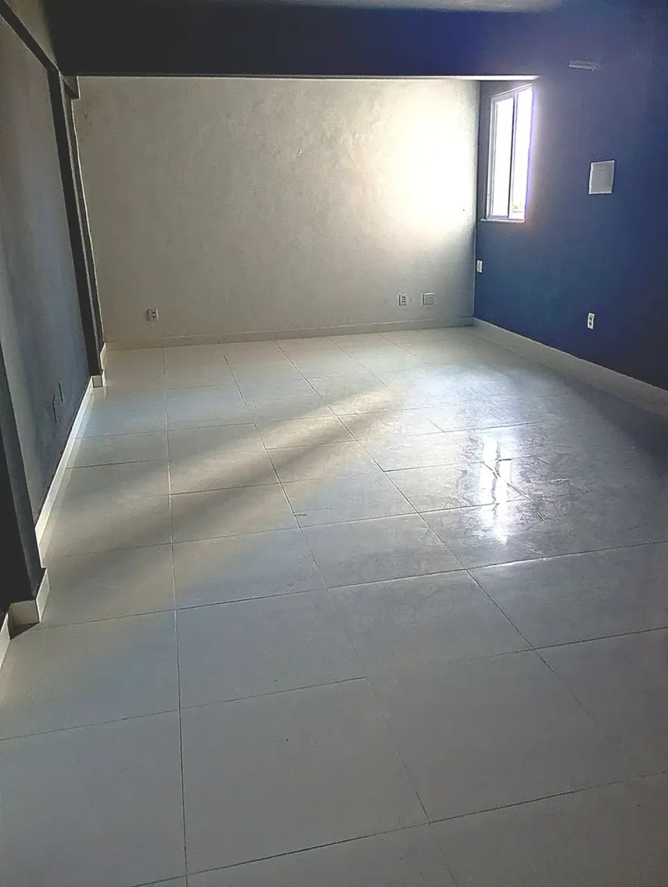 Sala na Rua Curuçá, no Edf. Manuel G. Felix, px. a Pça. Brasil e TRT8 - Foto 2