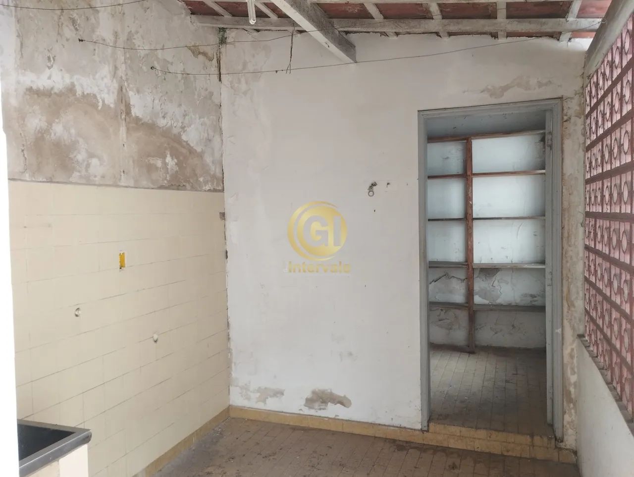 Excelente oportunidade! Casa Comercial localizada no Centro de Jacareí, com 3 dormitórios, - Foto 5