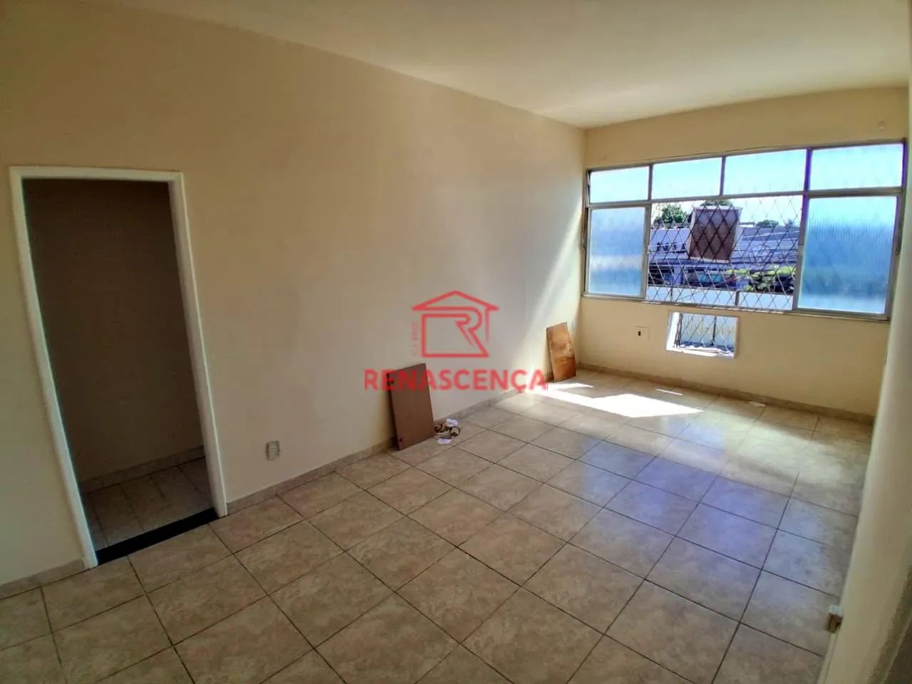 Casa com 2 Quartos na Estrada Intendente Magalhães - Bento Ribeiro. - Foto 2