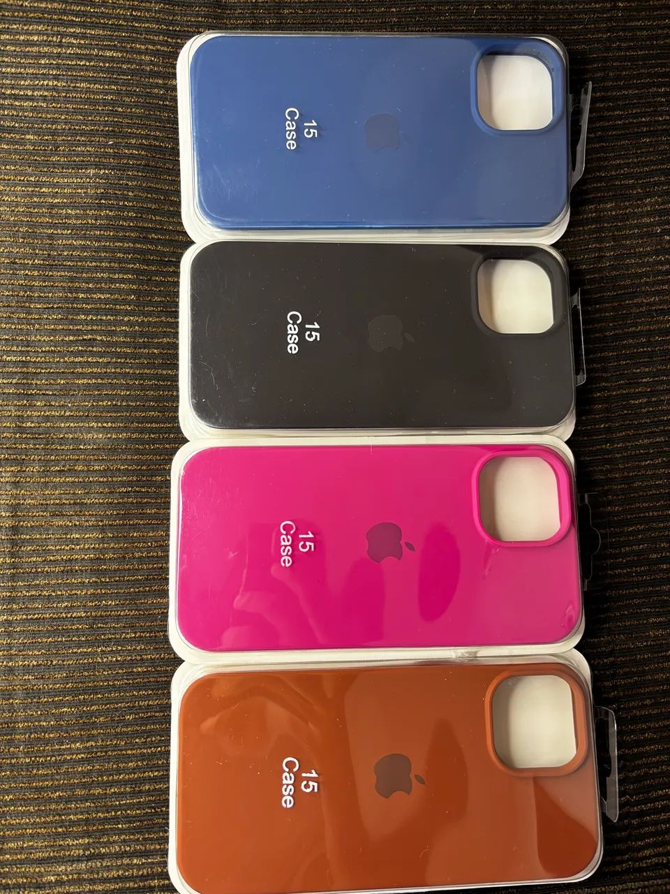 Capinhas de variadas cores para iPhone - Foto 3