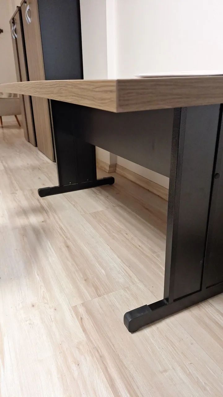 Vendo mesa de escritório 