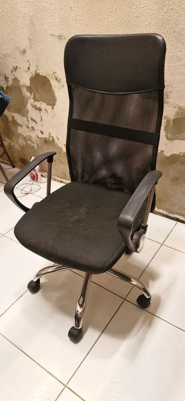 Cadeira de Escritório Presidente - Foto 2