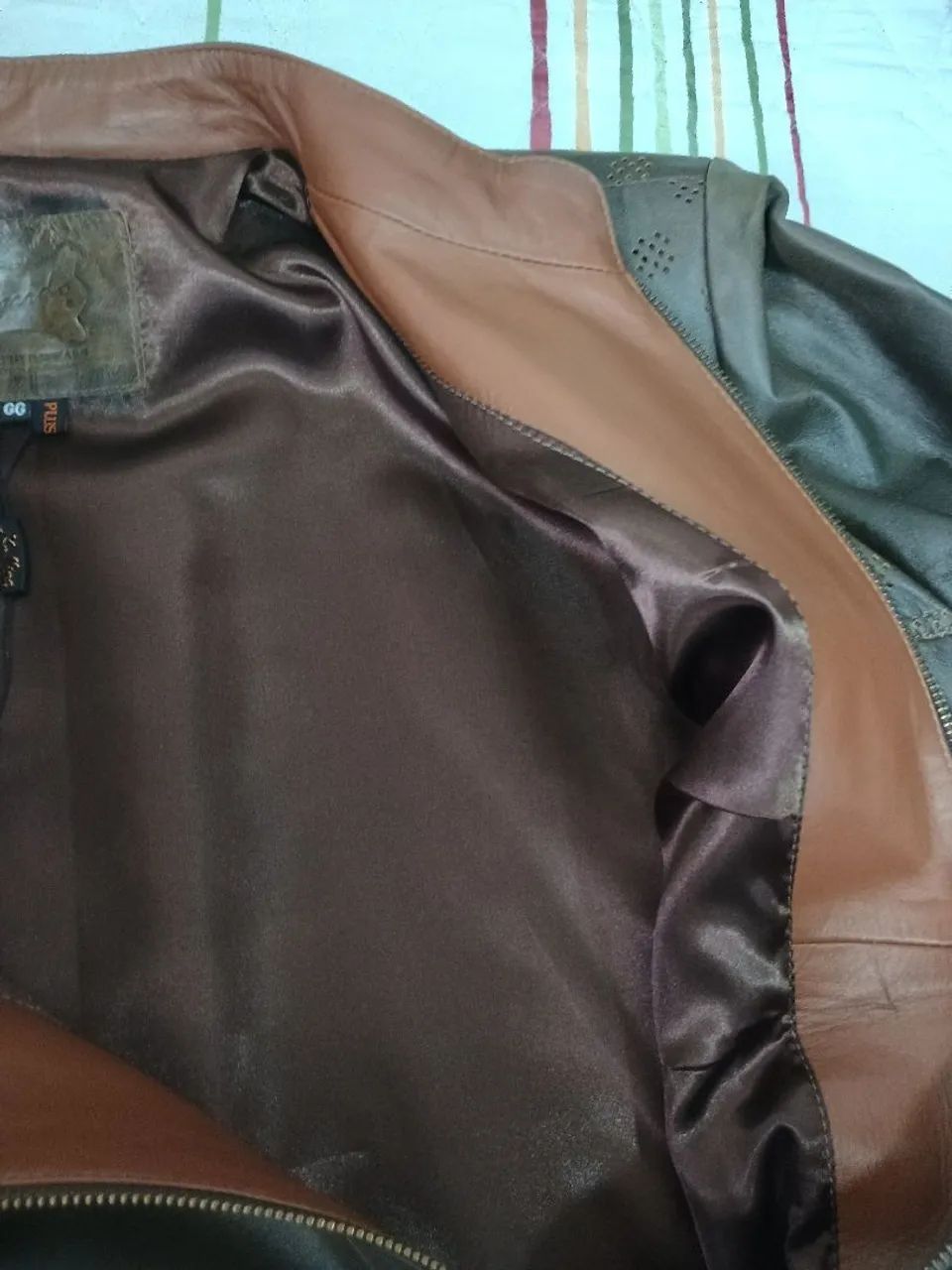 Vendo linda jaqueta de couro plus size - Foto 5