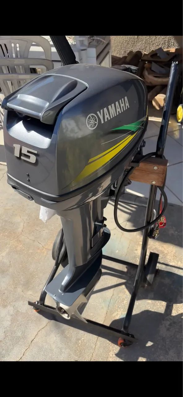 Barco Amazon Up 5,5m com motor Yamaha 15 HP com partida elétrica e Carreta - Foto 3