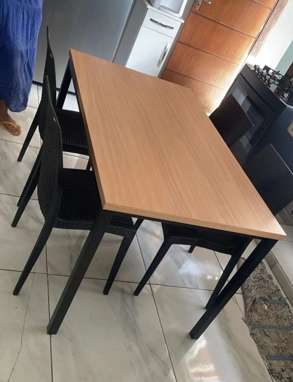 Mesa de Madeira completa 1.36x80 com Pés Industriais + 4 Cadeiras - Foto 2