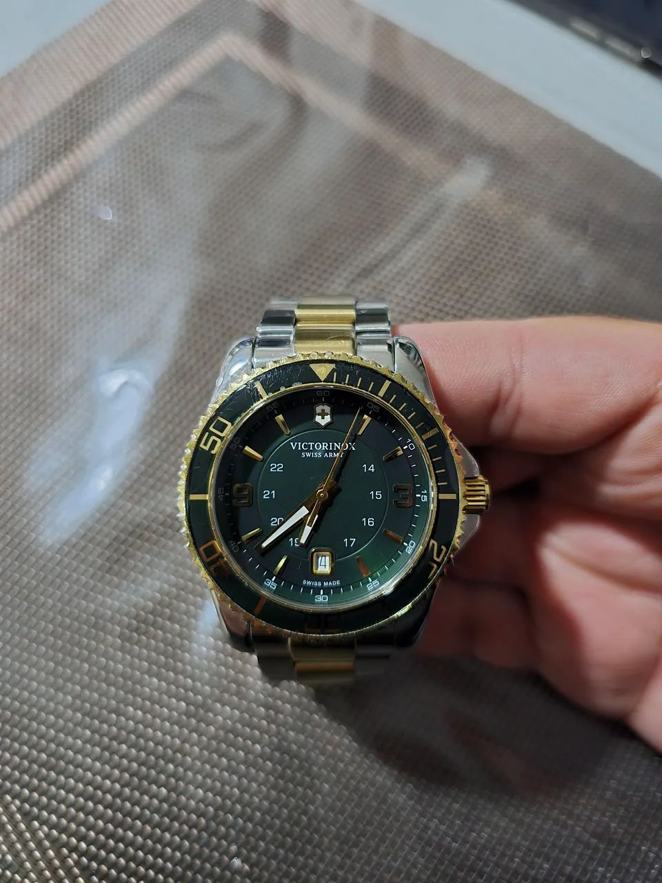 RELÓGIO VICTORINOX SWISS ARMY BICOLOR