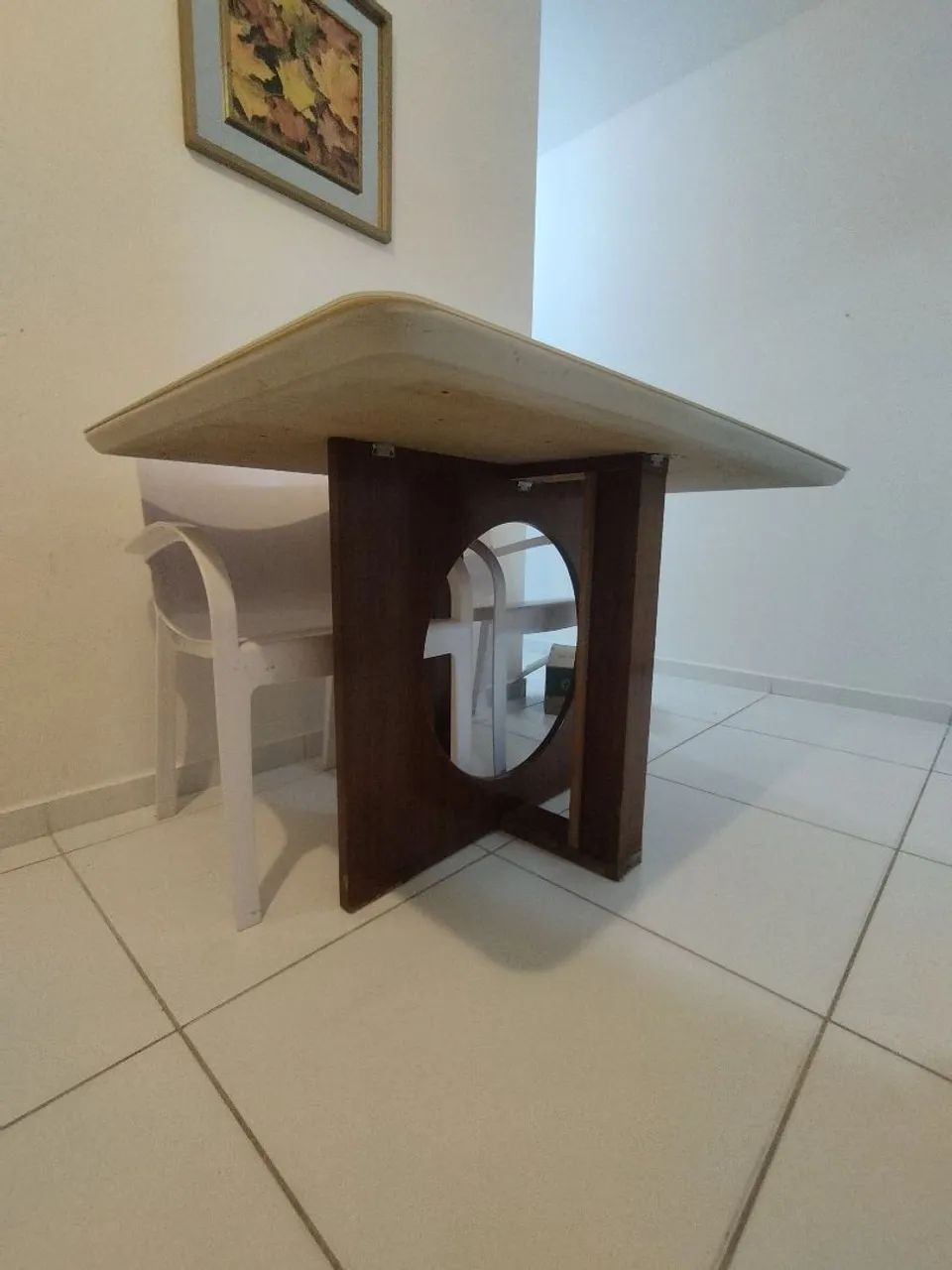 Mesa com tampo de vidro semi nova  - Foto 4