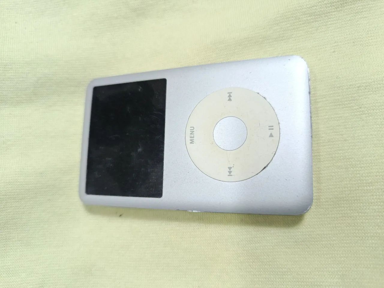 MP3 player Apple ipod. Leia
