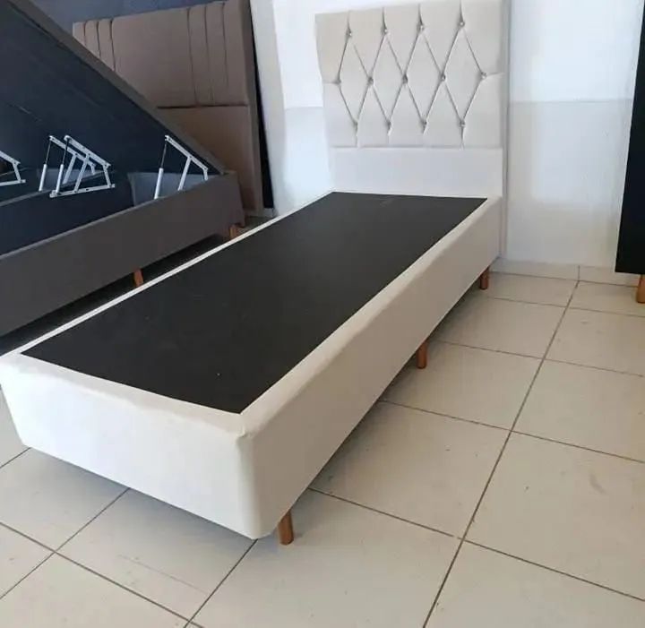 Kit Base Box e cabeceira solteiro R$ 299
