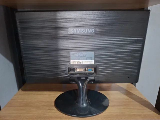 Monitor Samsung 18,5" LCD HD - VGA e DVI - Funcionando Perfeitamente - Foto 2