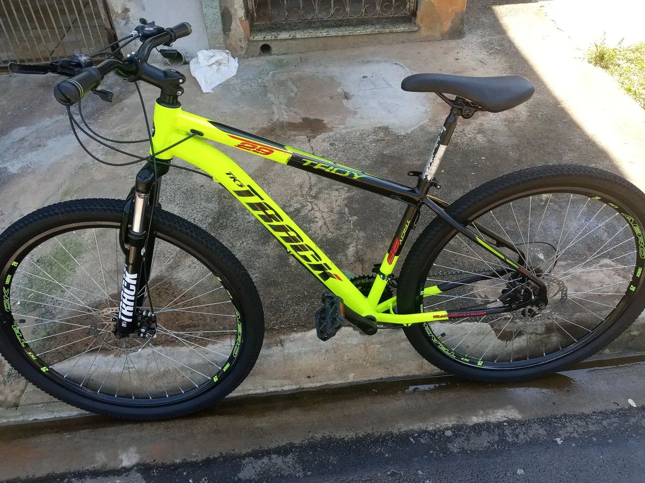 Bicicleta aro 29. TRACK