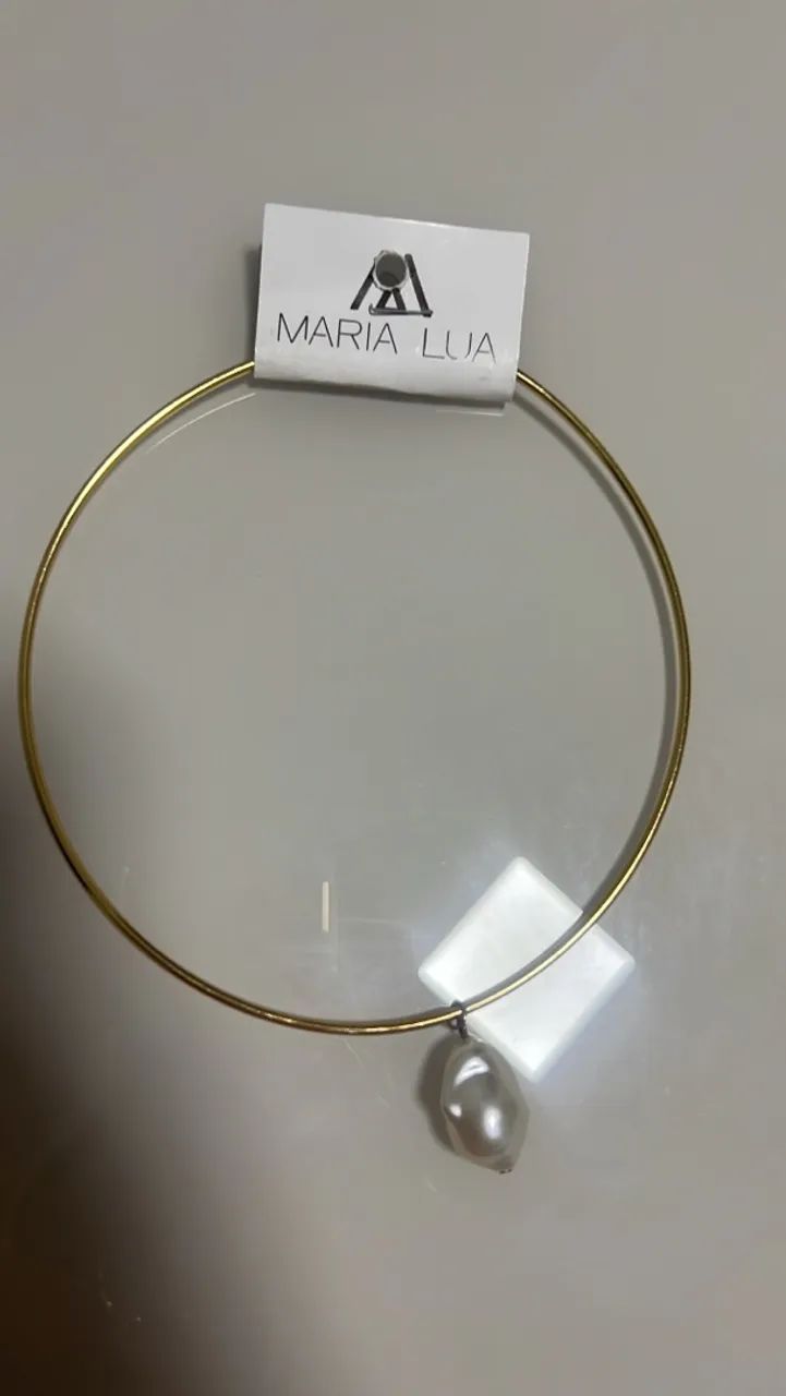 Colar em aro pérola Maria Lua, 24,99? 