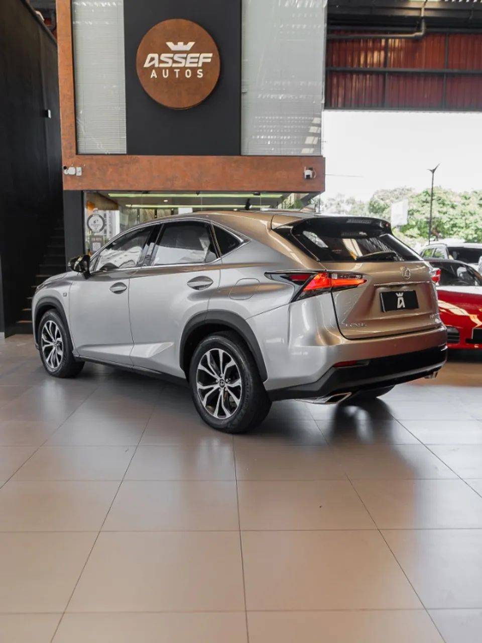 Lexus NX-200t F-sport 2.0 16V 238cv Aut., foto 6 de 18