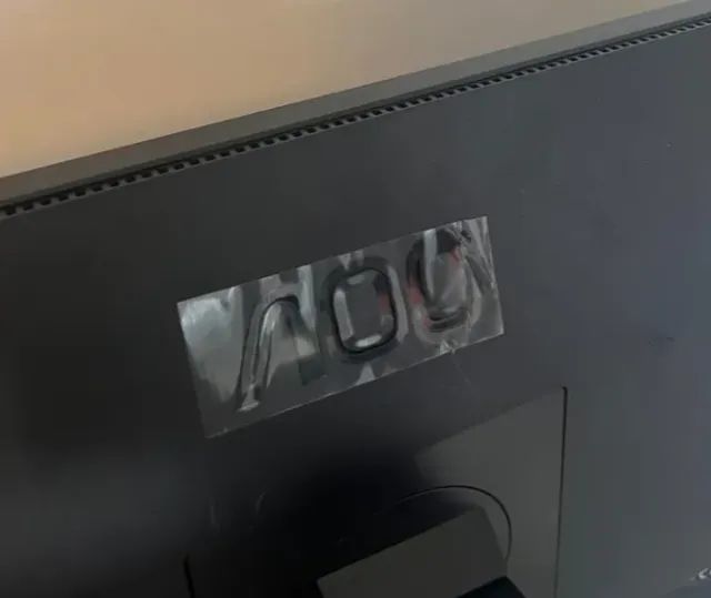 Monitor 28" AOC 100hz - Foto 3