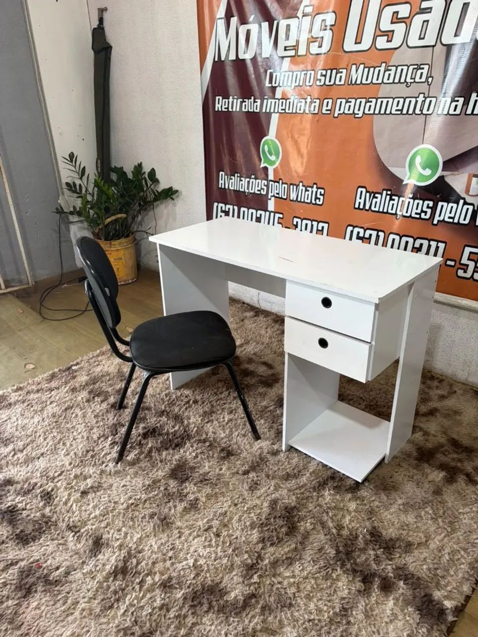 Mesa de estudo ótima + cadeira normal ((ENTREGO GRATIS)) - Foto 2