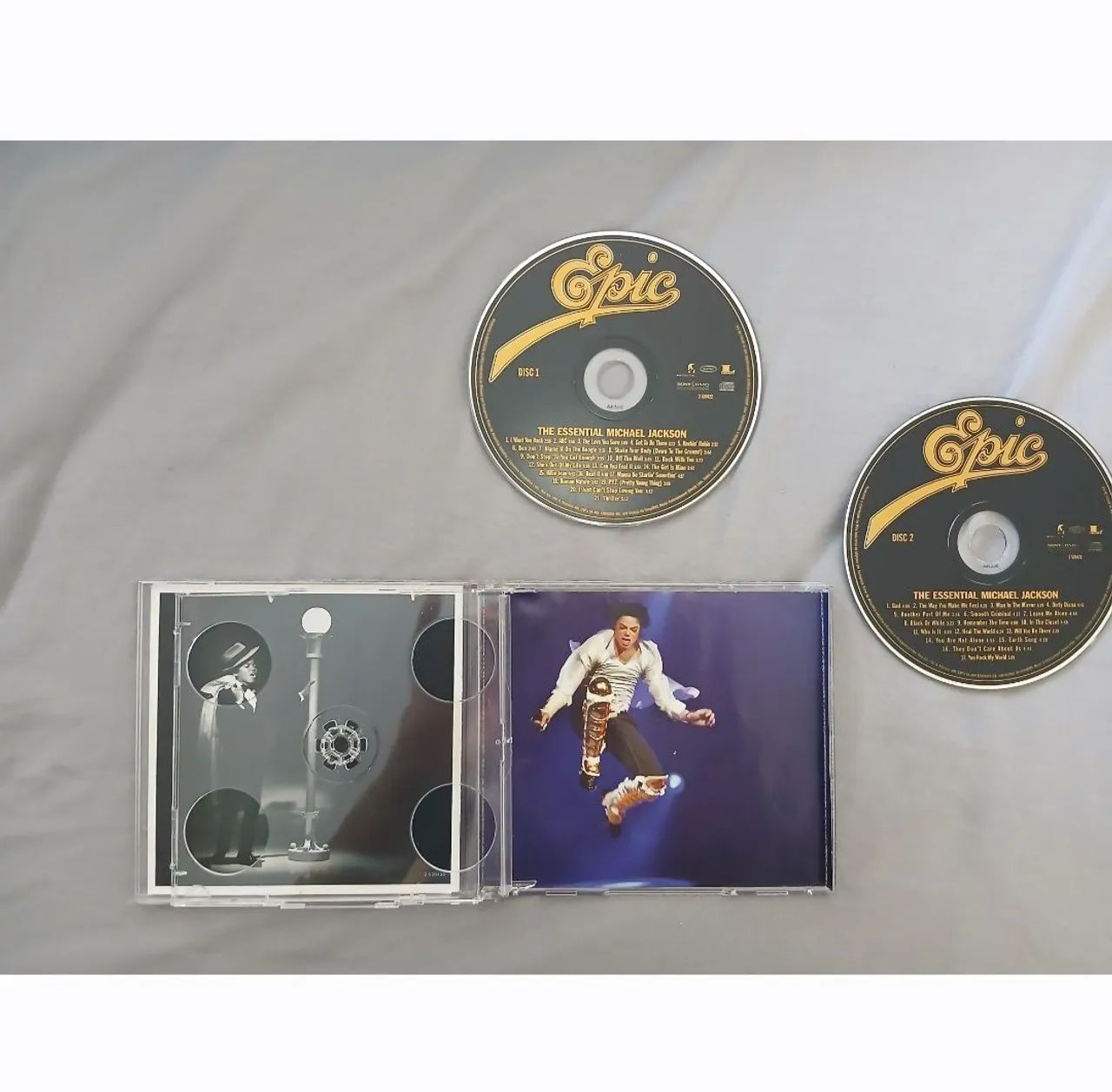 CD Duplo The essential Michael Jackson - CDs, DVDs etc - Dona