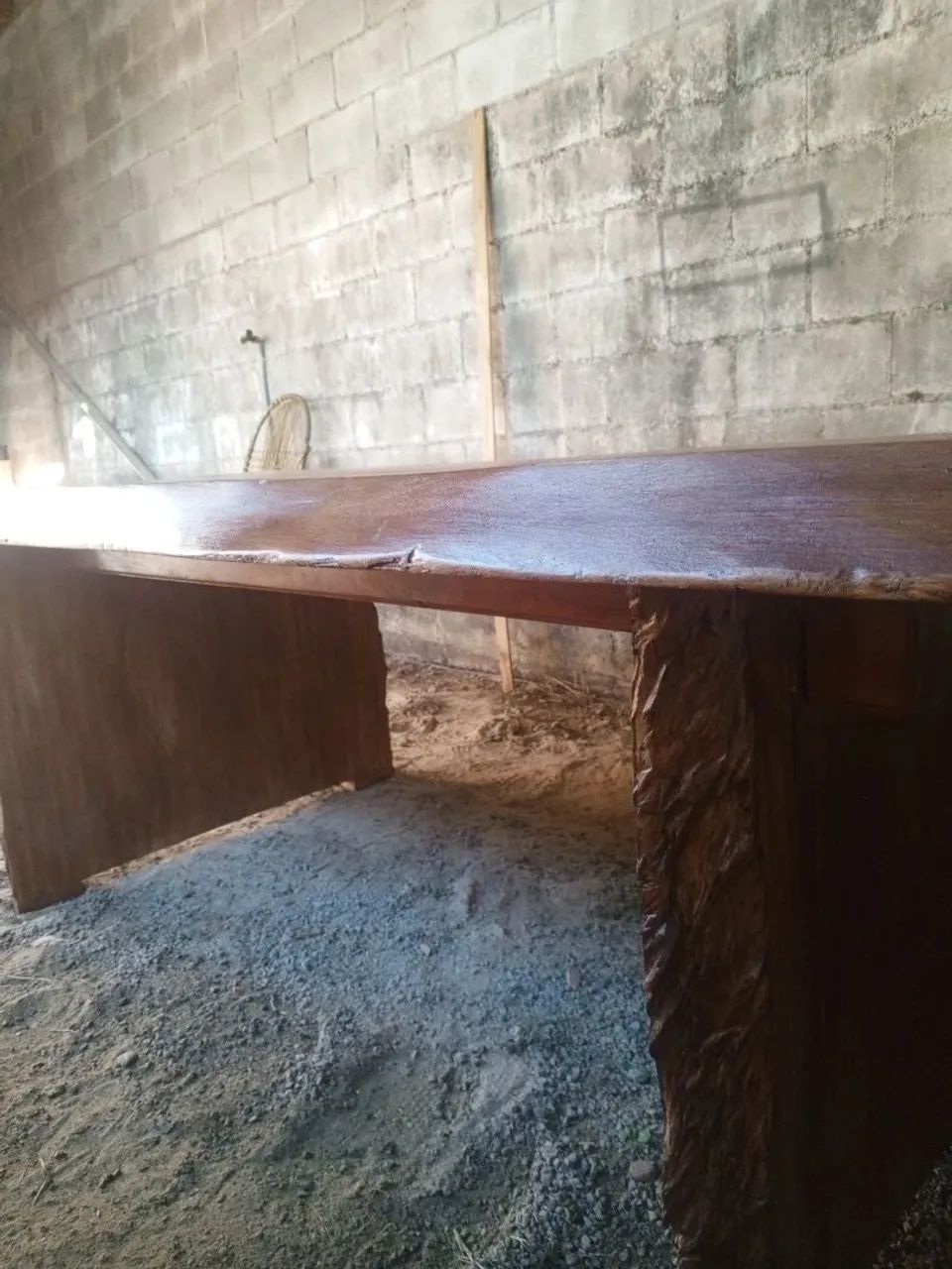 Mesa toda em madeira do norte maciça  - Foto 3