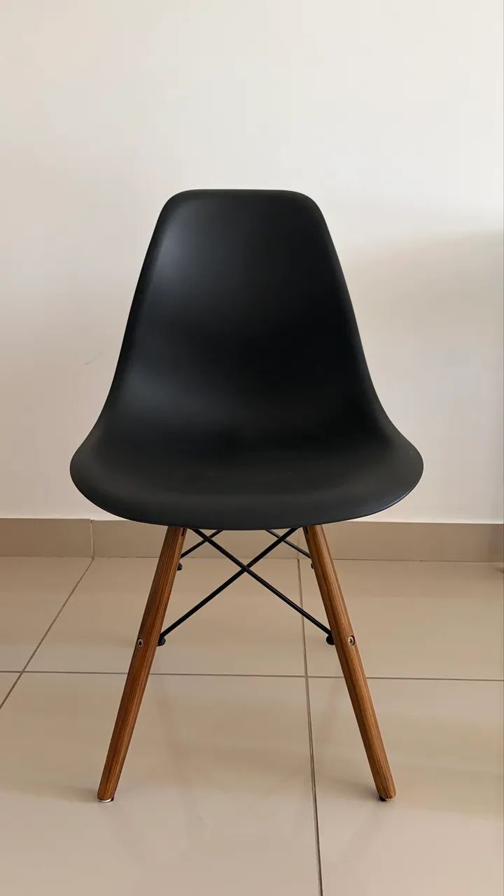 2 Cadeiras Eames Eiffel