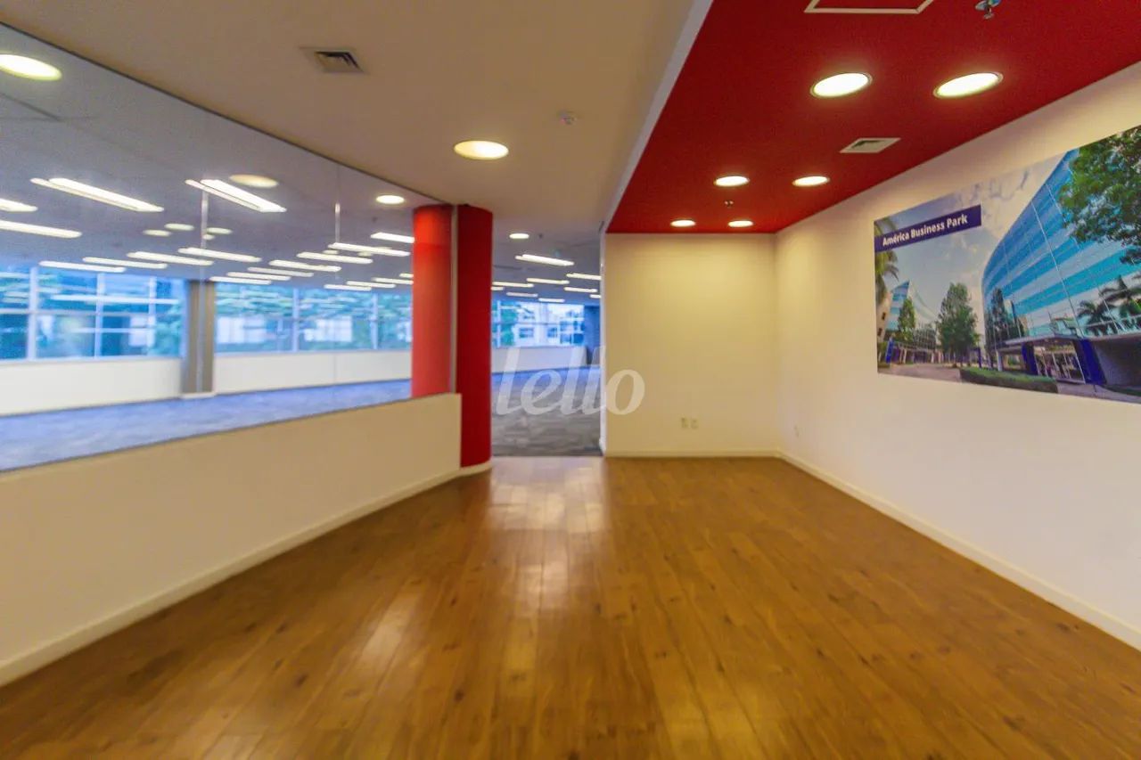Comercial para alugar no(a) Jardim Morumbi - Foto 2