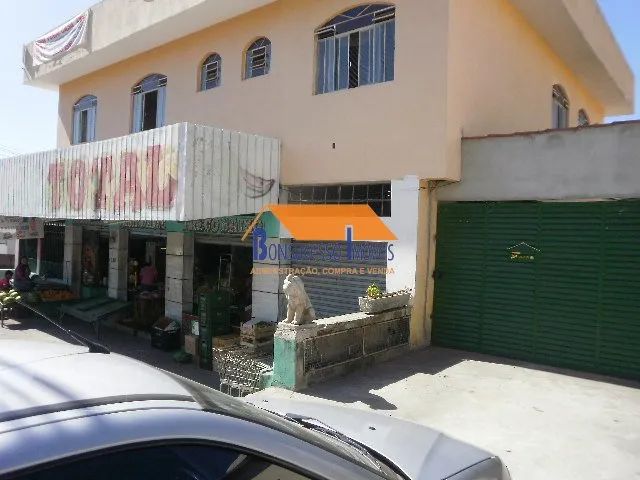Prédio Comercial de 4 quartos no bairro Heliópolis