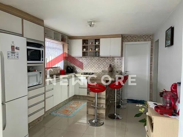 Casa em Rua Nicolau Serrato Sobrinho - Novo Mundo - Curitiba/PR - Foto 4