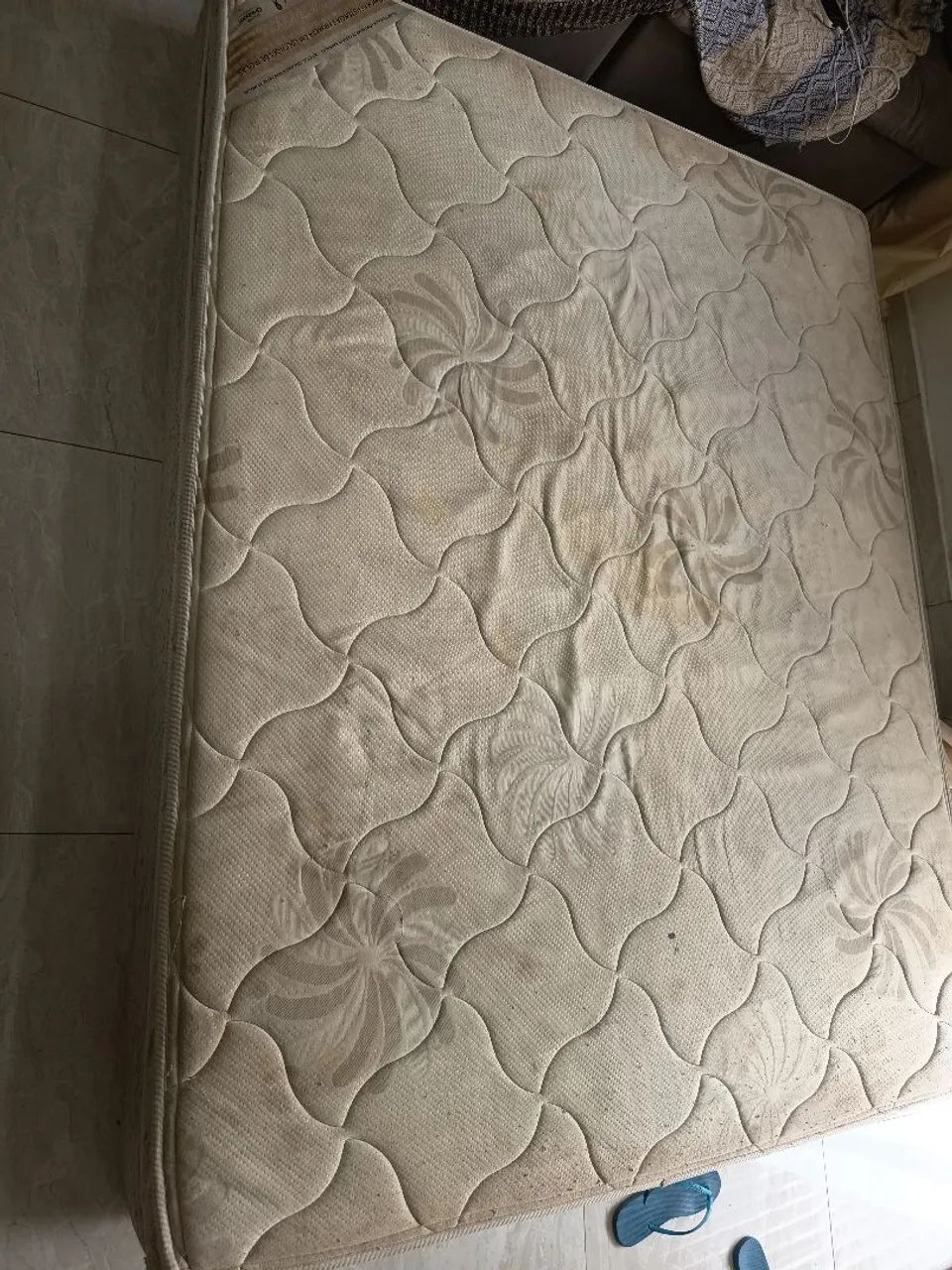Colchão Queen  Ortobom usado em bom estado - Foto 2