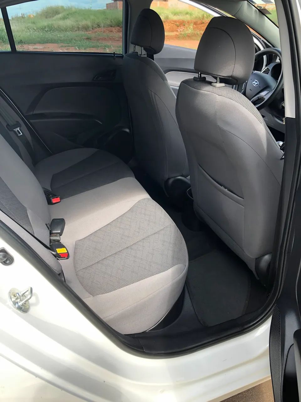 Hyundai HB20S C.plus/c.style1.0 Flex 12V Mec. 4P 2019 - Foto 2