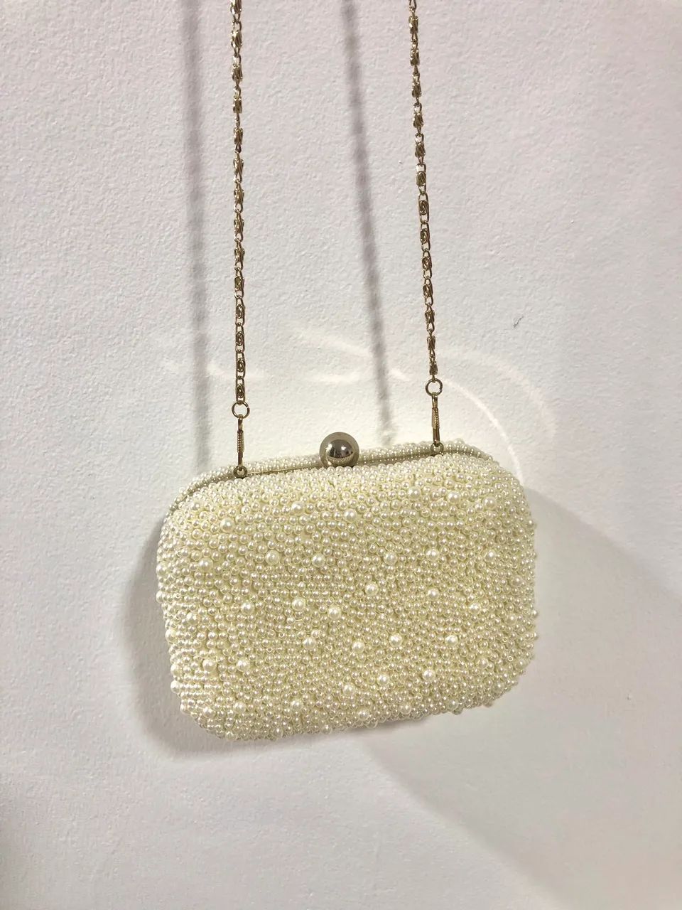 Bolsa de alcinha de festa (clutch em pérolas)
