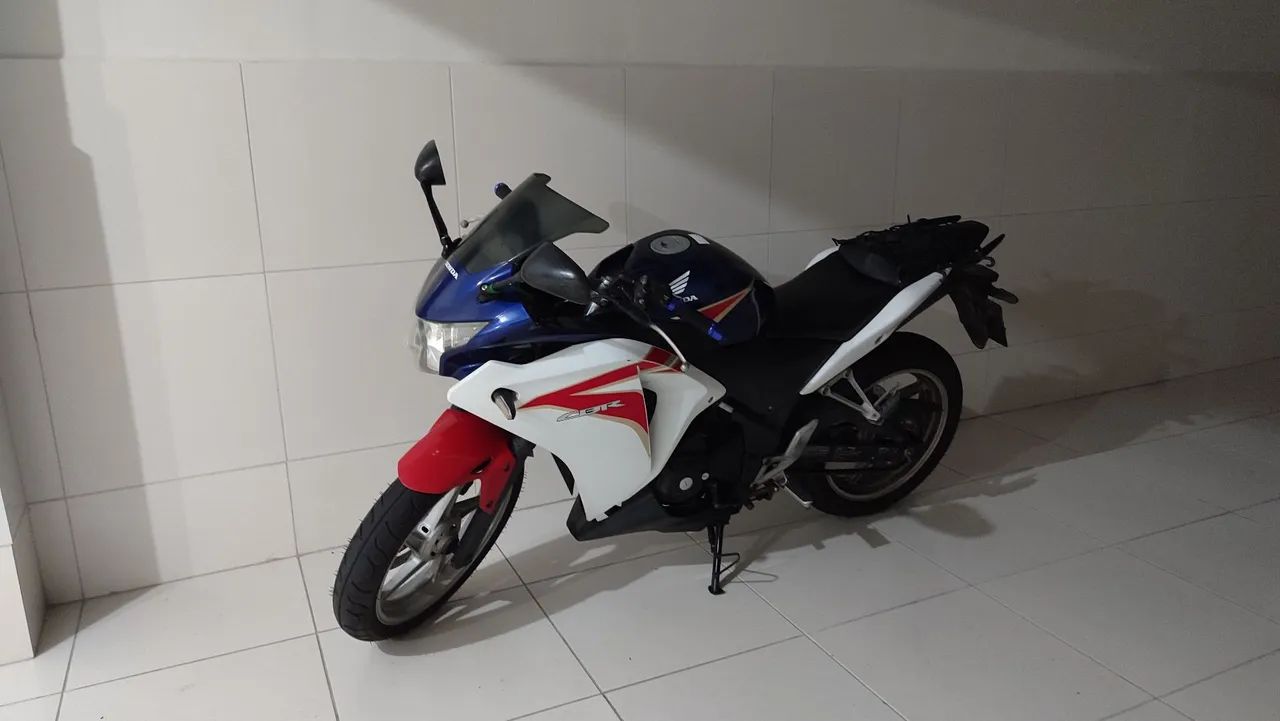 Honda CBR 250R 2012